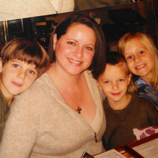 Erica Nelson Photo 9