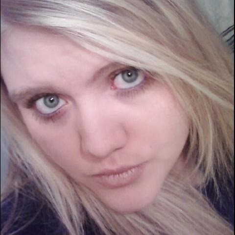 Sarah Hall Photo 19
