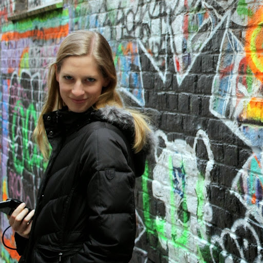 Holly O'Brien Photo 11