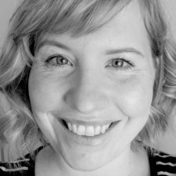 Danielle Harrington Photo 33