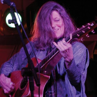 Caroline Aiken Photo 22