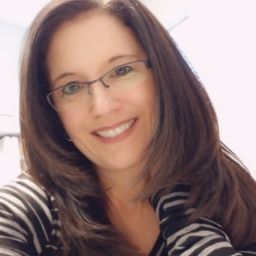 Amy Packer Photo 20