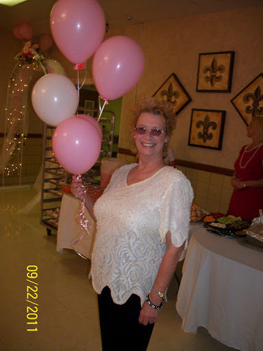 Bobbie Graves Photo 29