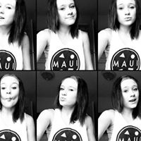 Candice Hall Photo 7