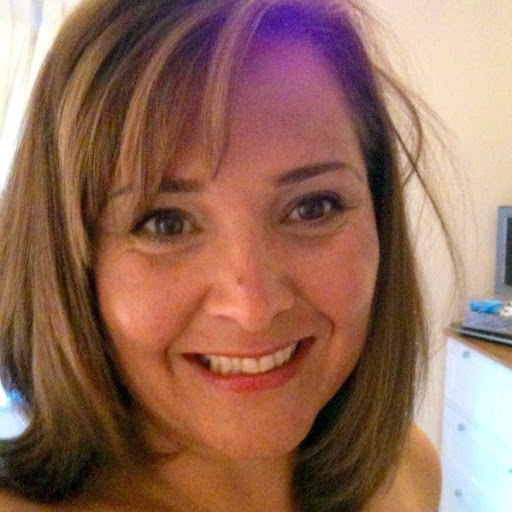 Claire Lowe Photo 9