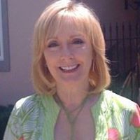 Gayle Reynolds Photo 9