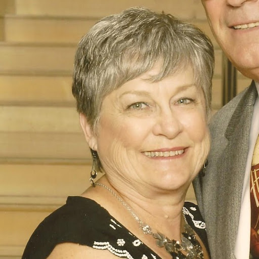 Barbara Ely Photo 26