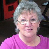 Elizabeth Springer Photo 29