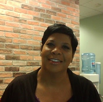 Suzanne Richards Photo 18
