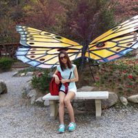 Julia Hwang Photo 15