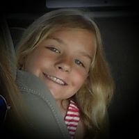 Stacey Snyder Photo 34