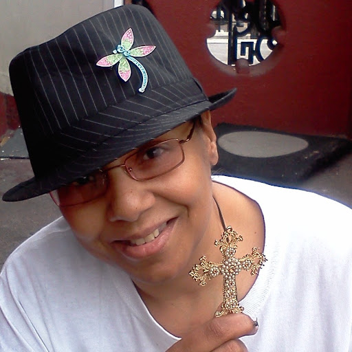 Roxanne Grinage Photo 9