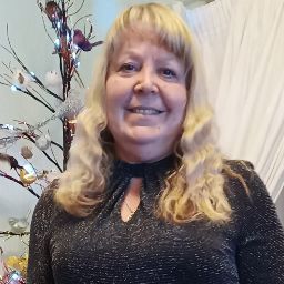 Julie Ford Photo 18