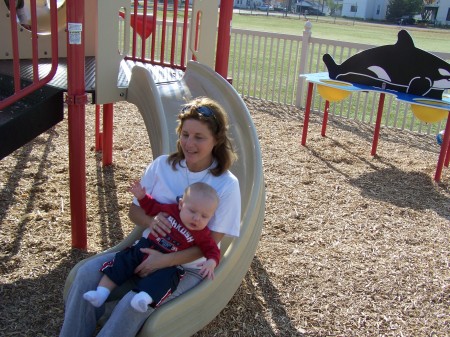 Debbie Roberts Photo 32