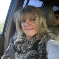 Theresa Richards Photo 26