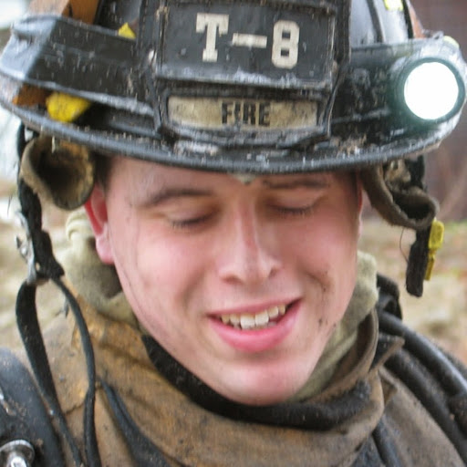 Daniel Barr Photo 32