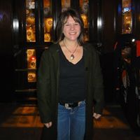 Elizabeth Hunt Photo 18