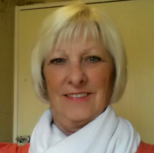 Pauline Smith Photo 8