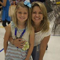 Robyn Lowe Photo 9