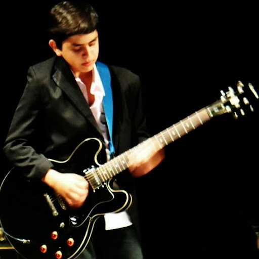 Abel Castillo Photo 31