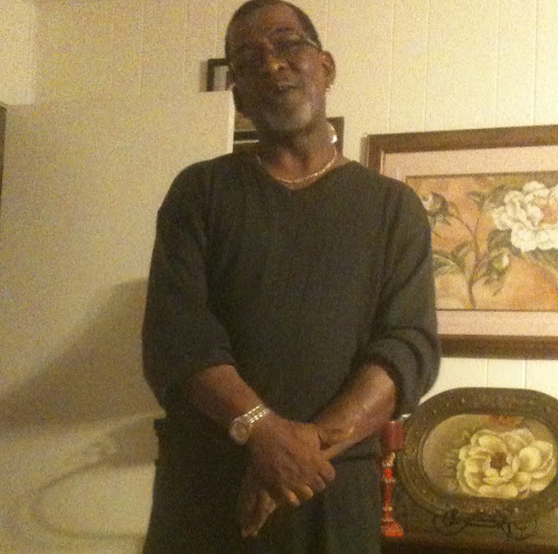 Roderick Davis Photo 18