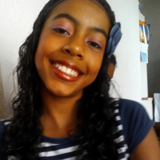 Vivian Miranda Photo 12