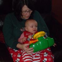 Ellie Young Photo 24