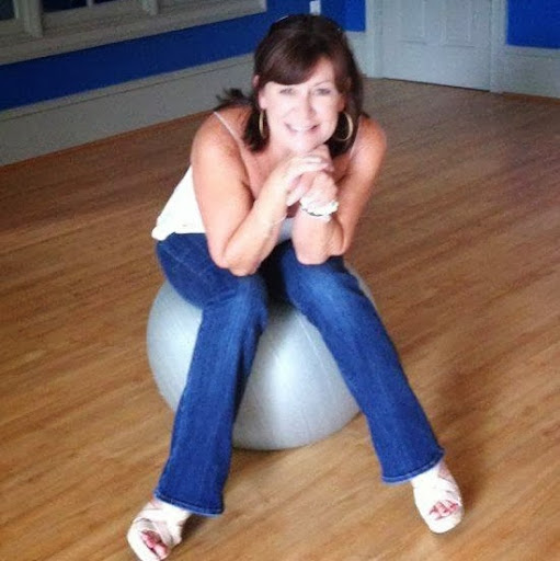 Caroline Anderson Photo 31