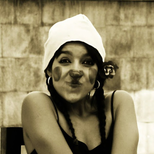 Amy Medeiros Photo 19