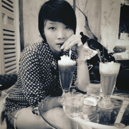 Oanh Hoang Photo 8