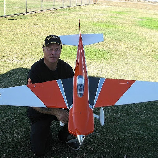 Robert Blade Photo 15