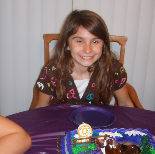 Emma Vaughn Photo 15