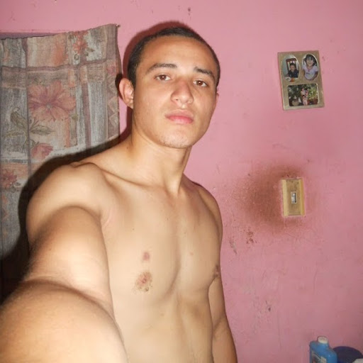 Abraham Robles Photo 12