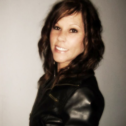 Sheri Lee Photo 15