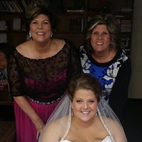 Erin Calvert Photo 16