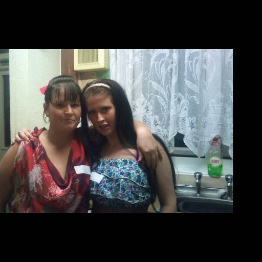 Samantha Minor Photo 5