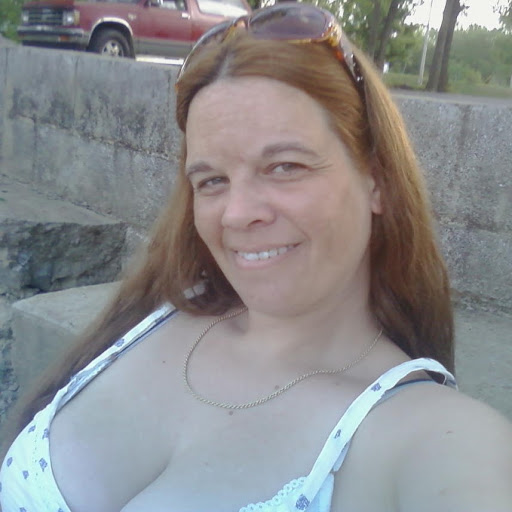 Janet Tucker Photo 31