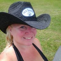 Kimberly Thompson Photo 17
