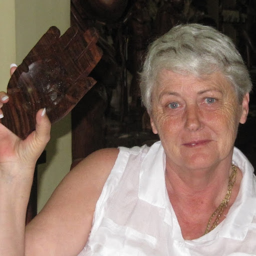 Karen Armstrong Photo 40