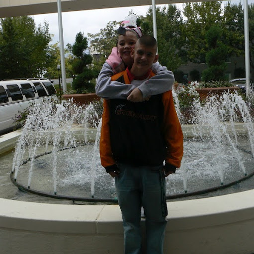 Stephanie Marcum Photo 14