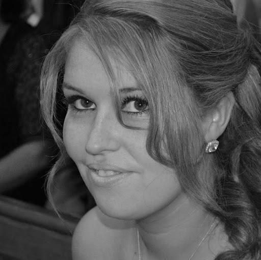 Elizabeth Hackett Photo 39