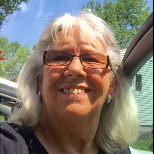 Suzanne Ellis Photo 32