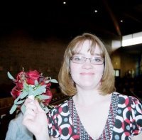 Jennifer Lutz Photo 3