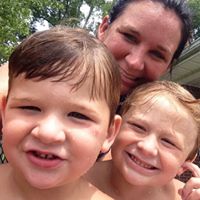 Julie Hendrickson Photo 12