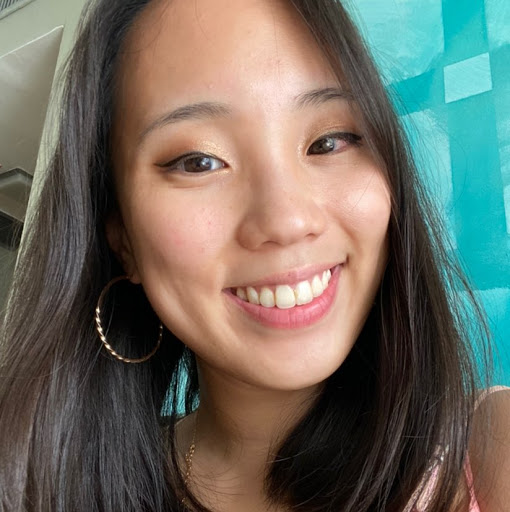 Angela Yang Photo 37