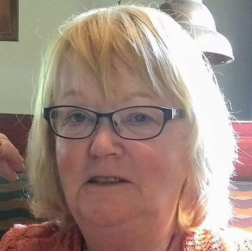 Ruth Warren Photo 17
