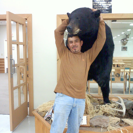 Manuel Valdivia Photo 25
