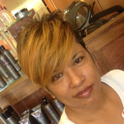 Donna Taylor Photo 45