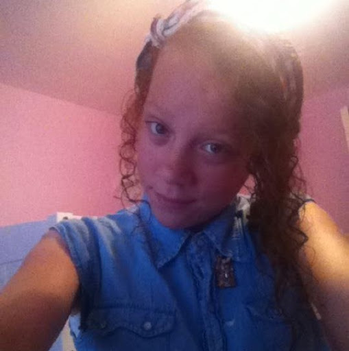 Stephanie Parris Photo 13