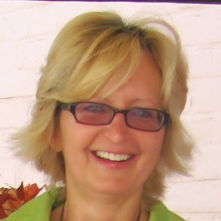 Sharon Ellis Photo 14